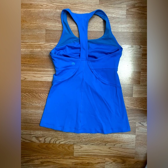 Lululemon Power Up tank - Picture 2 of 2